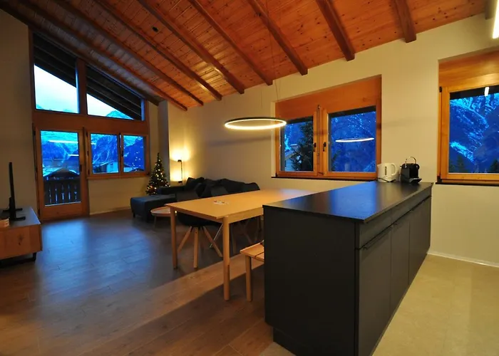 Tossu, Haus Metropol B *